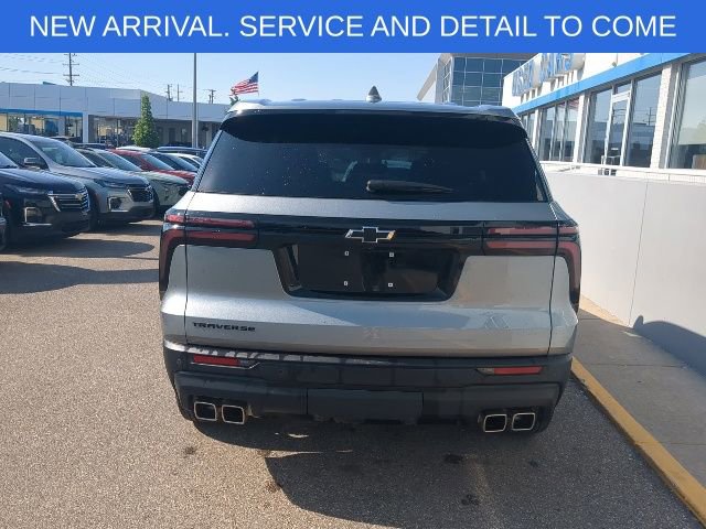 Used 2024 Chevrolet Traverse LS w/ Midnight/Sport Edition FWD image 6
