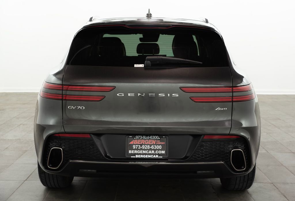 Used 2025 Genesis GV70 2.5T AWD/4WD image 11