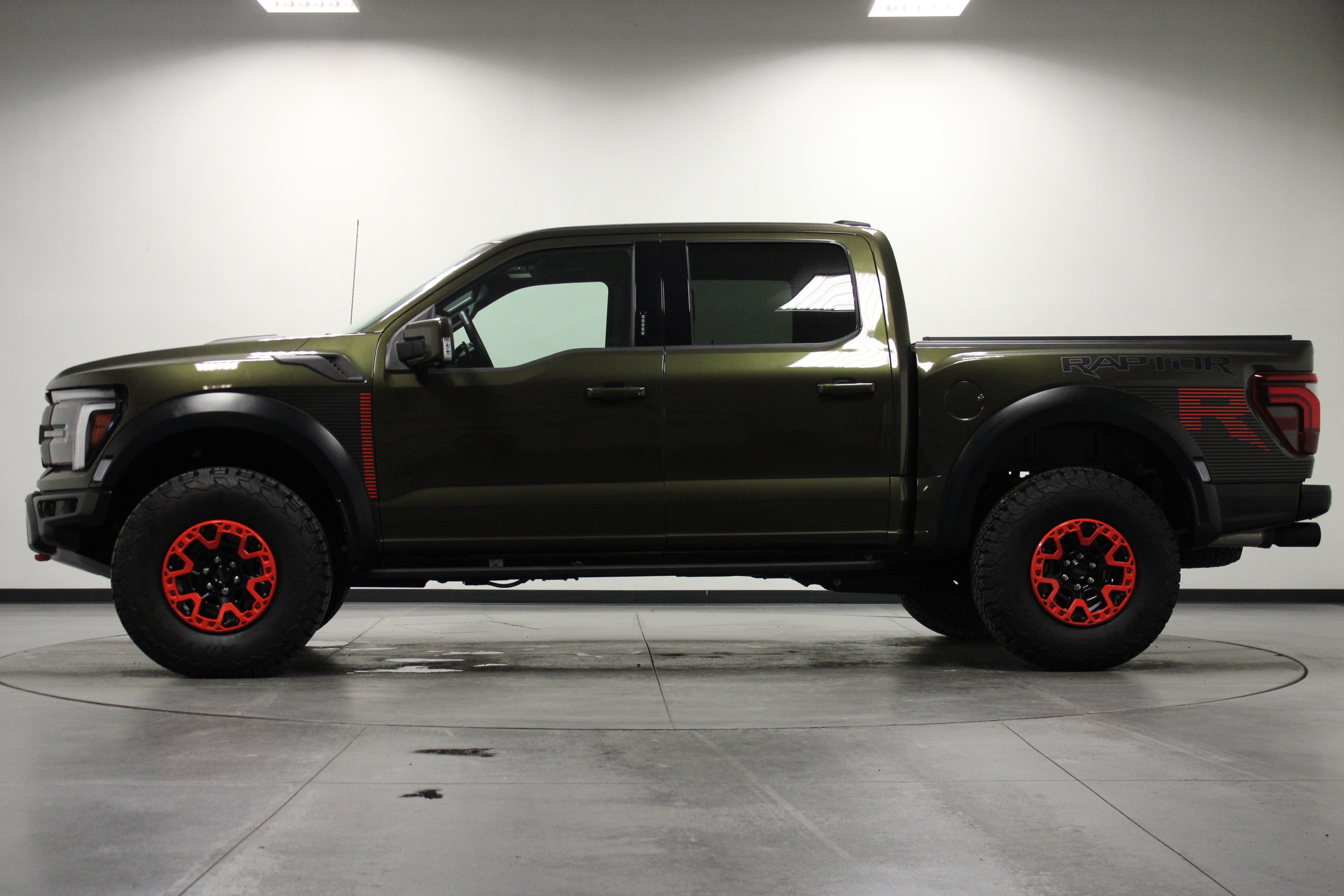 Used 2024 Ford F150 Raptor w/ Equipment Group 803A Raptor R AWD/4WD image 7