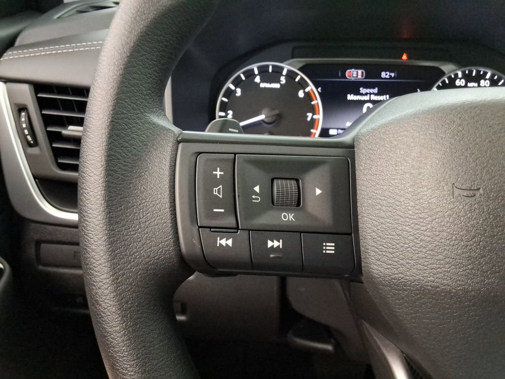 Used 2026 Nissan Rogue S FWD image 23