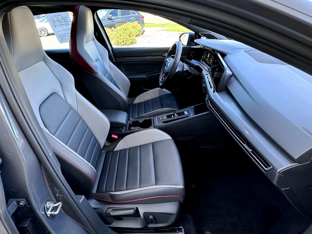 Used 2022 Volkswagen GTI Autobahn FWD image 37