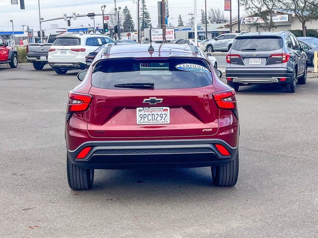 Certified 2024 Chevrolet Trax RS w/ Driver Confidence Package image 3