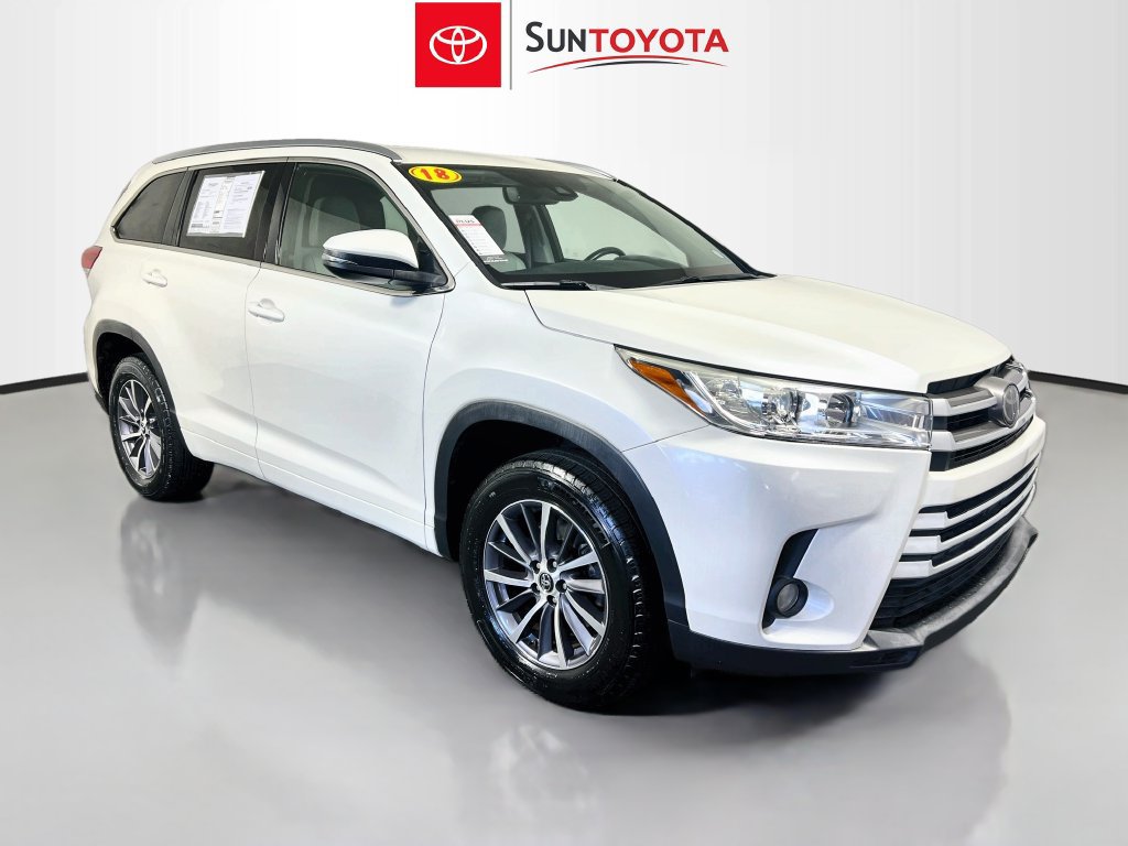 Used 2018 Toyota Highlander XLE FWD image 1