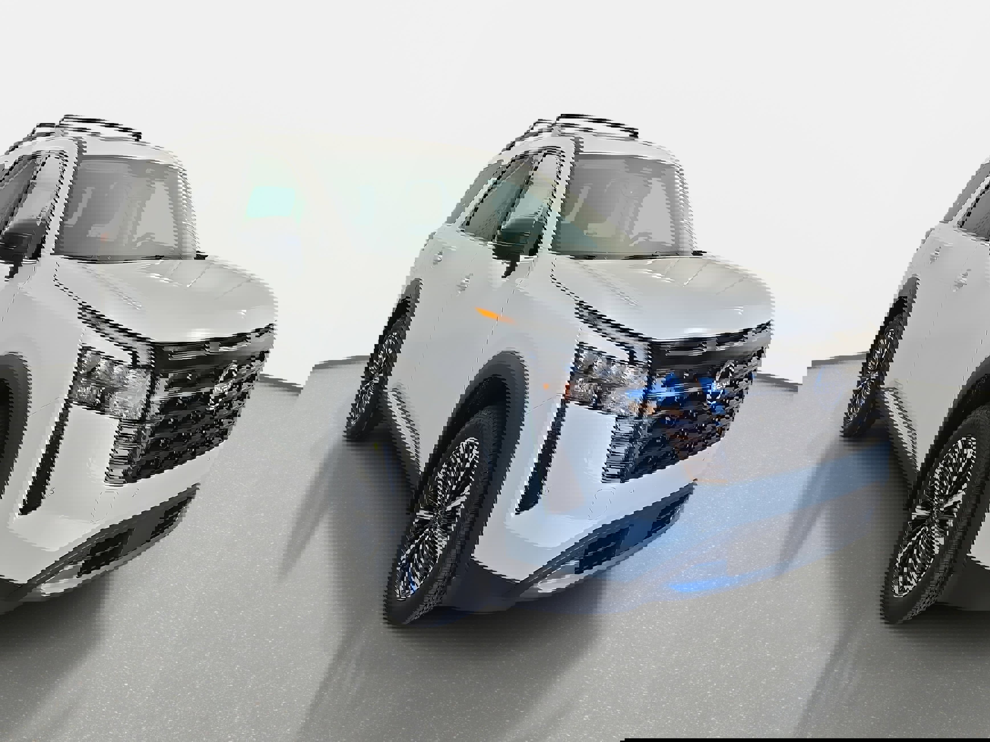 New 2026 Nissan Pathfinder Platinum image 3