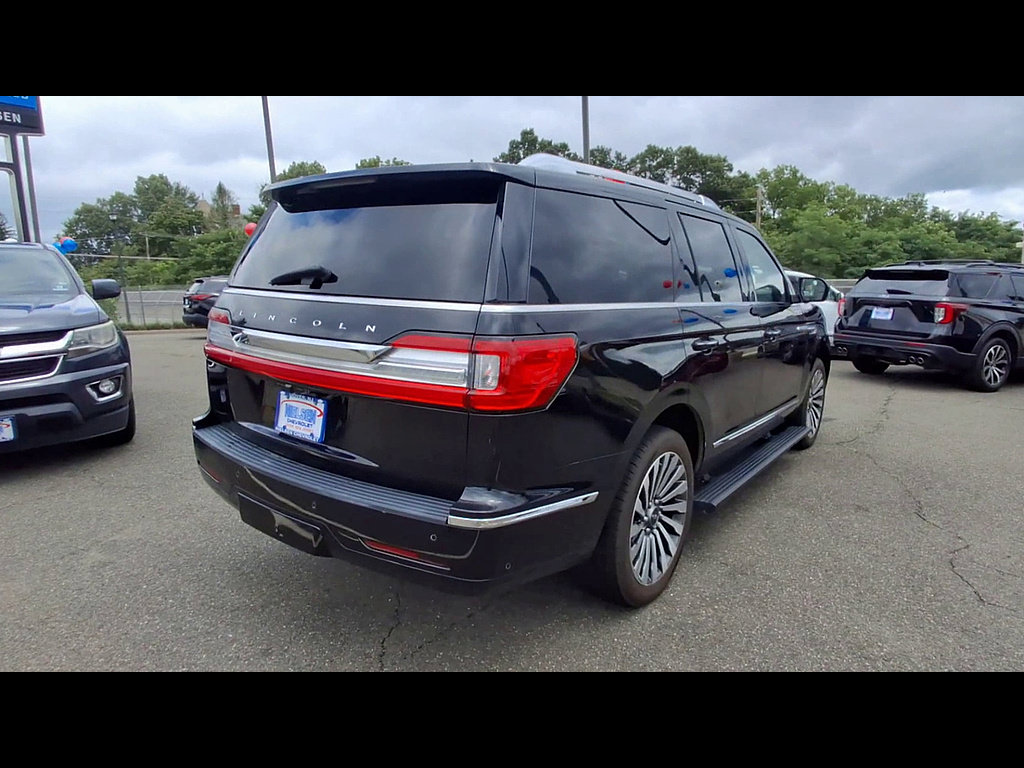 Used 2021 Lincoln Navigator Reserve w/ Luxury Package AWD/4WD image 8