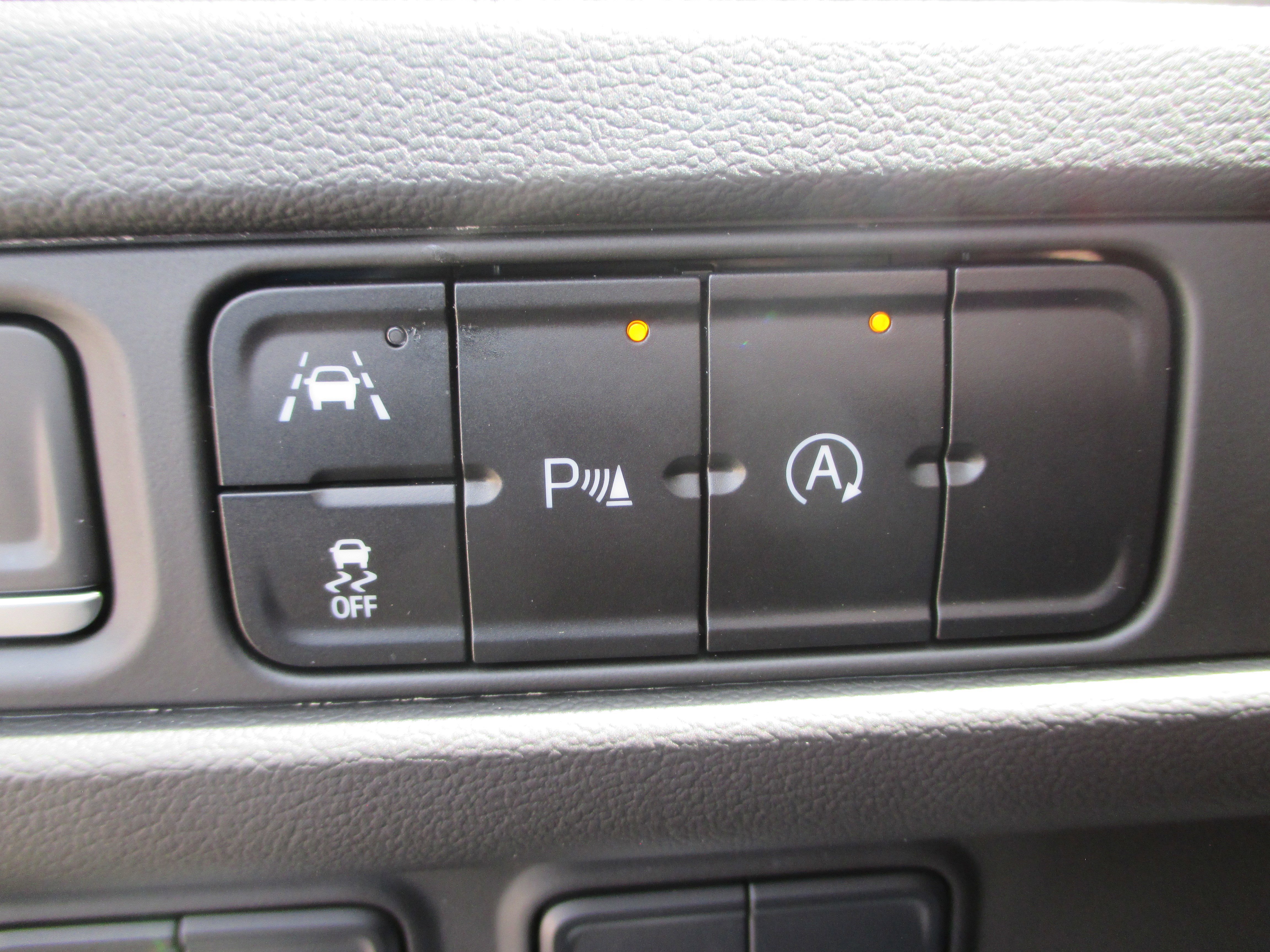 Used 2023 GMC Yukon SLE w/ Gmc Pro Safety Plus Package AWD/4WD image 15