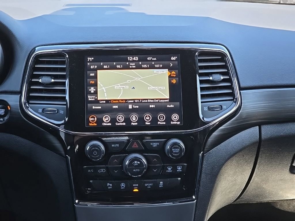 Used 2021 Jeep Grand Cherokee Laredo X image 24