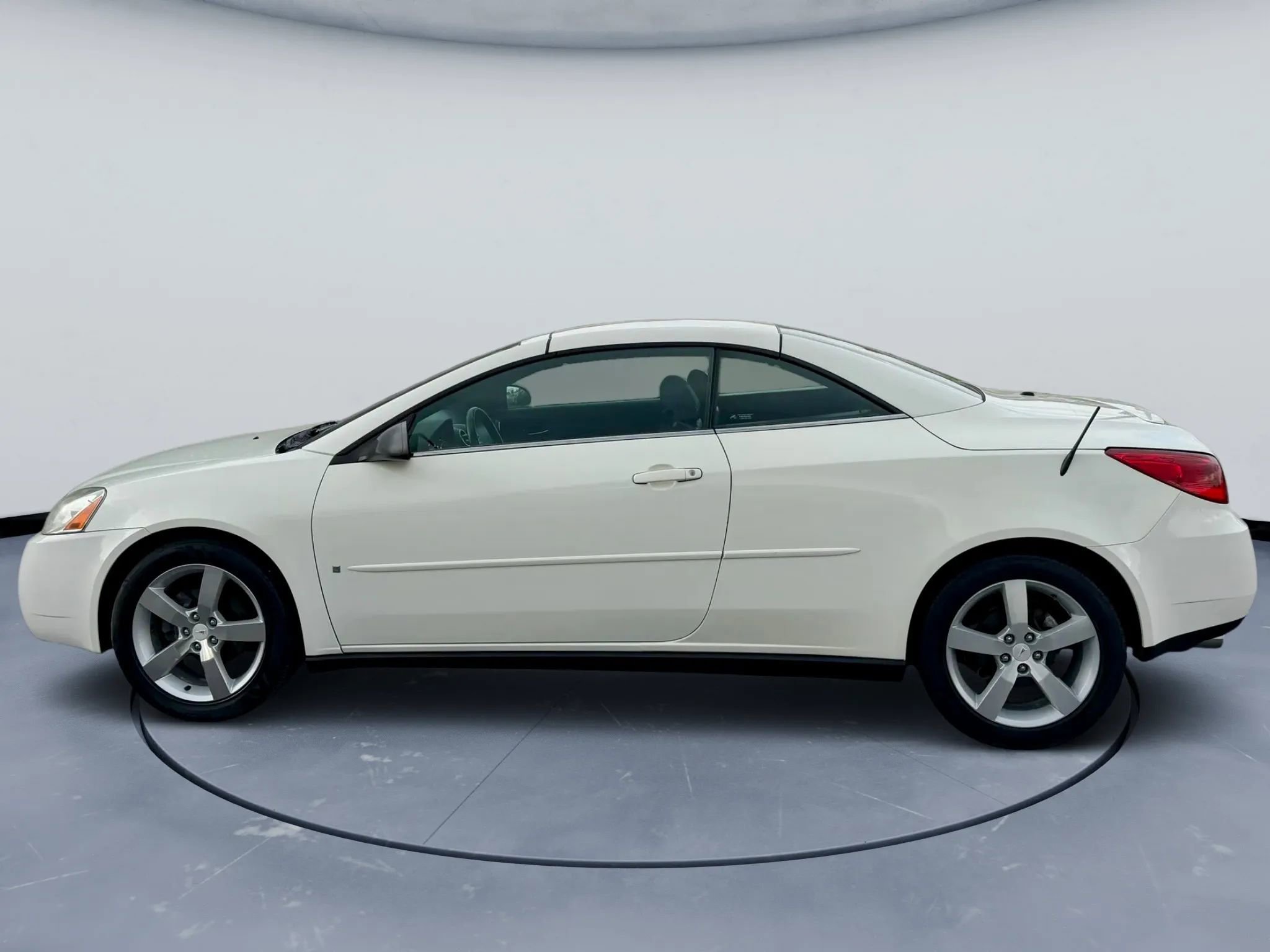 Used 2006 Pontiac G6 GTP w/ Premium Value Package FWD image 4