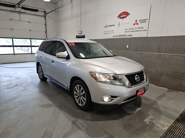 Used 2015 Nissan Pathfinder SL w/ Trailer Tow Package AWD/4WD image 1