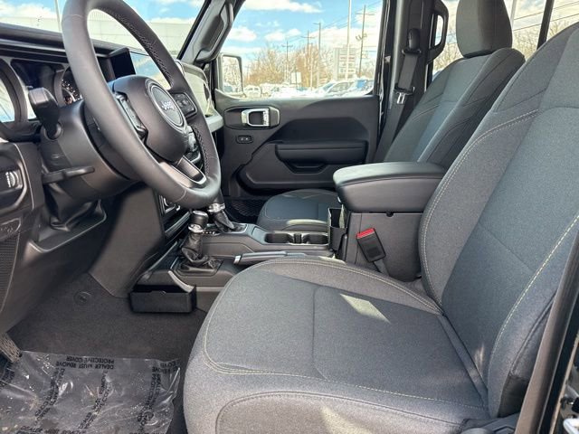 Used 2025 Jeep Wrangler Sport S image 25