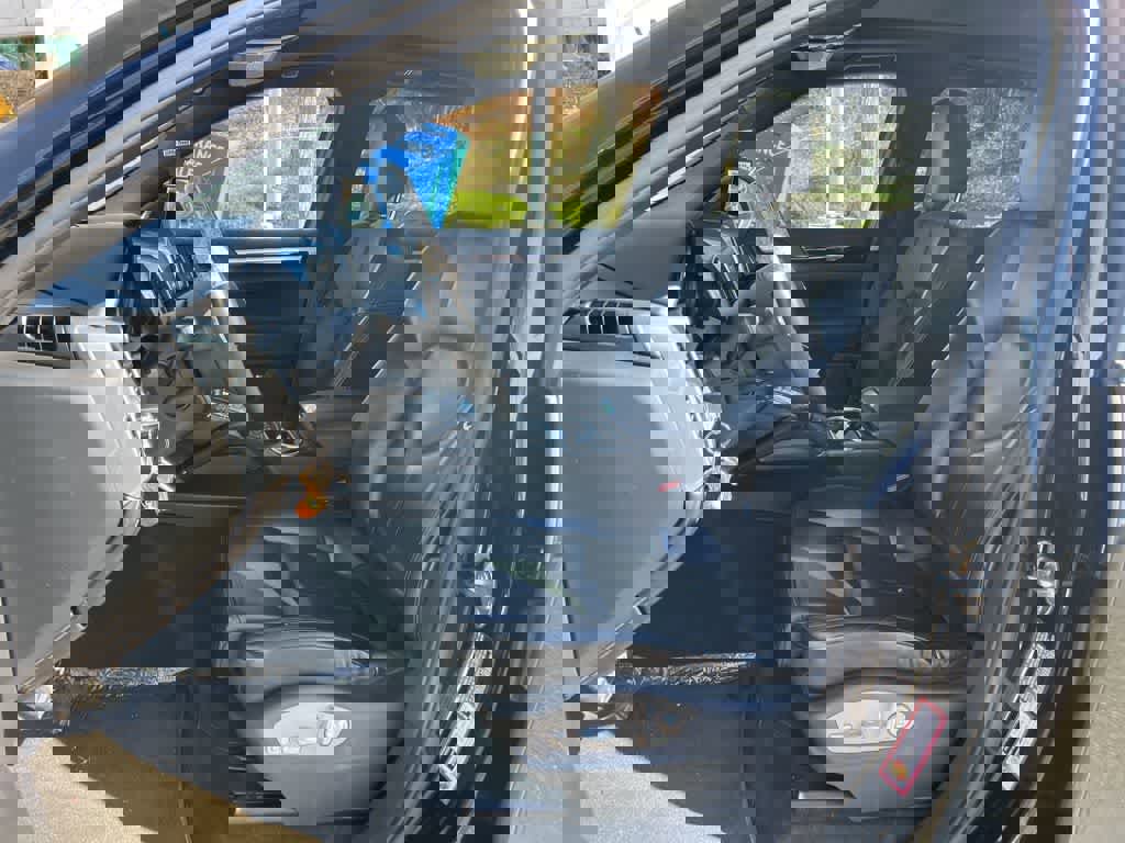 Used 2012 Porsche Cayenne S image 35