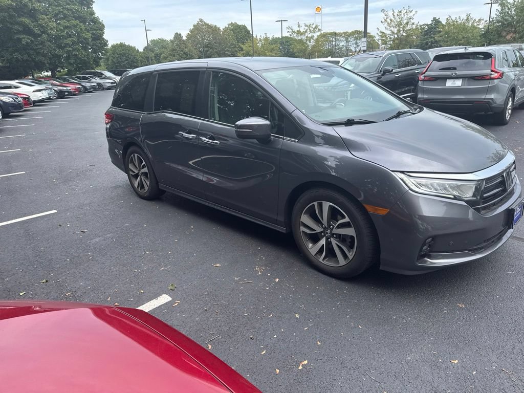 Certified 2024 Honda Odyssey Touring image 4