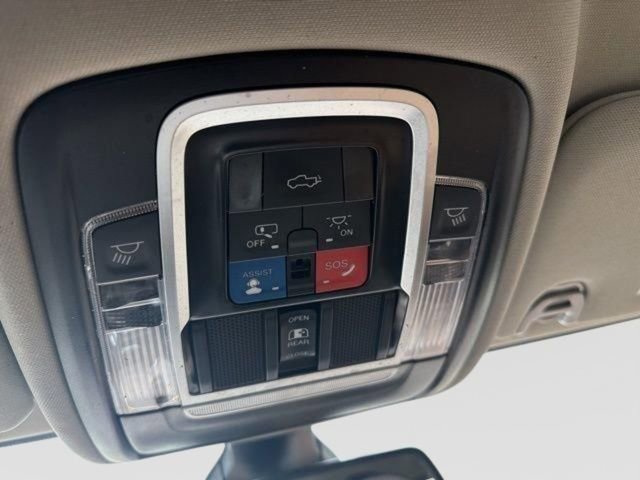 Used 2024 RAM 3500 Limited AWD/4WD image 26