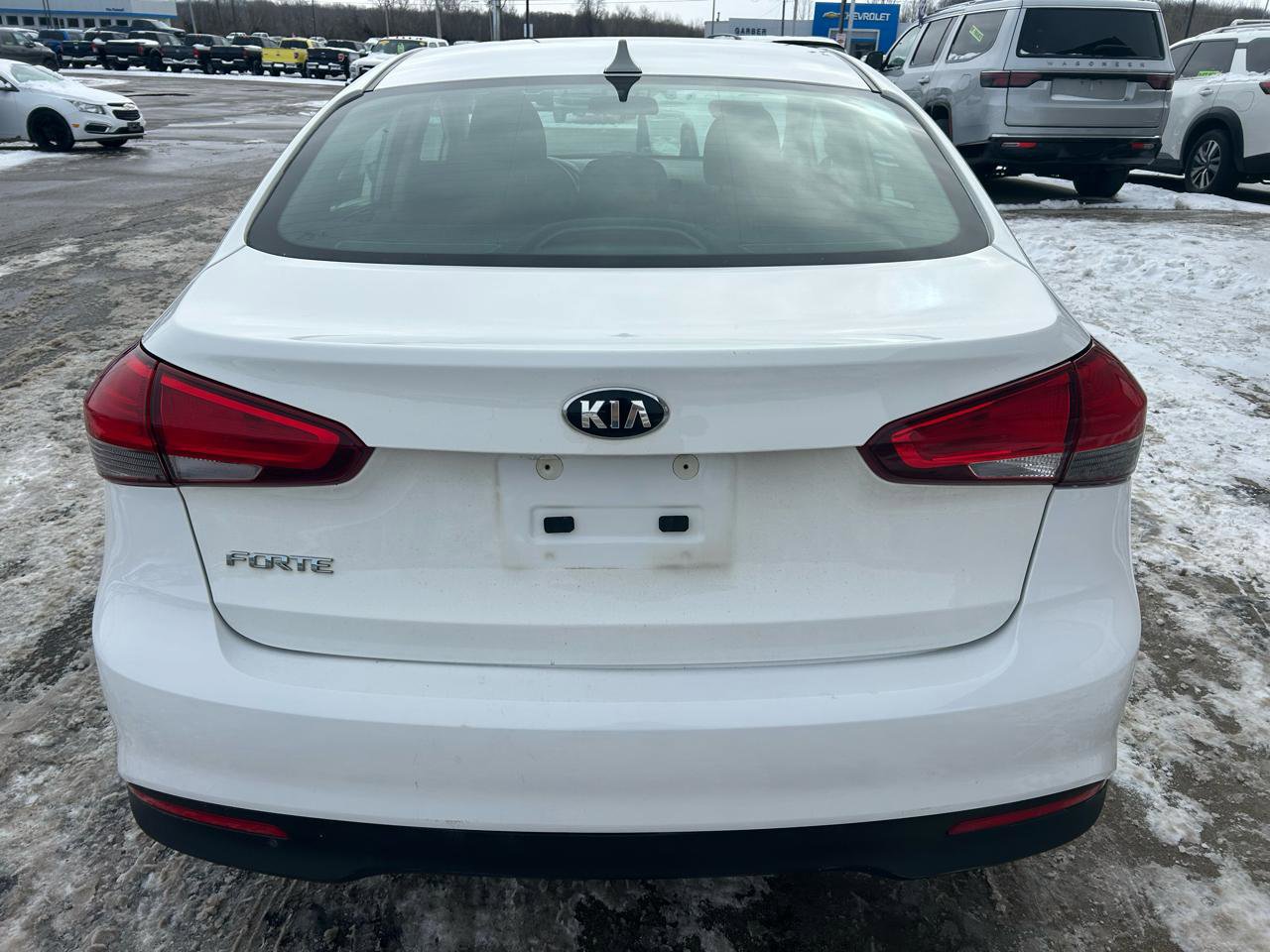 Used 2017 Kia Forte LX image 6