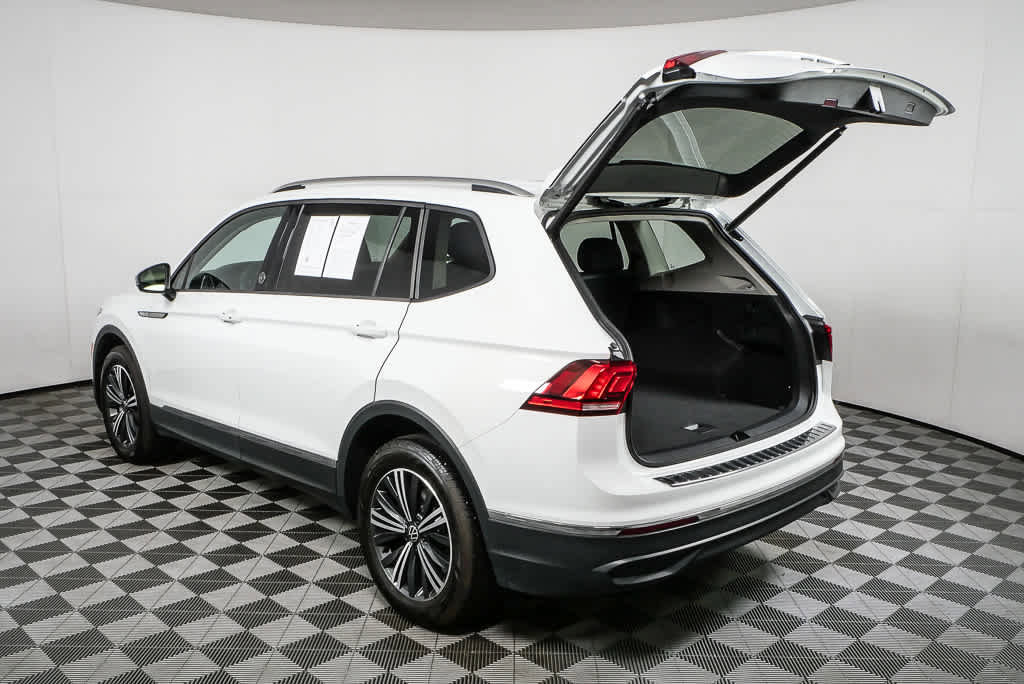Certified 2024 Volkswagen Tiguan Wolfsburg Edition AWD/4WD image 36