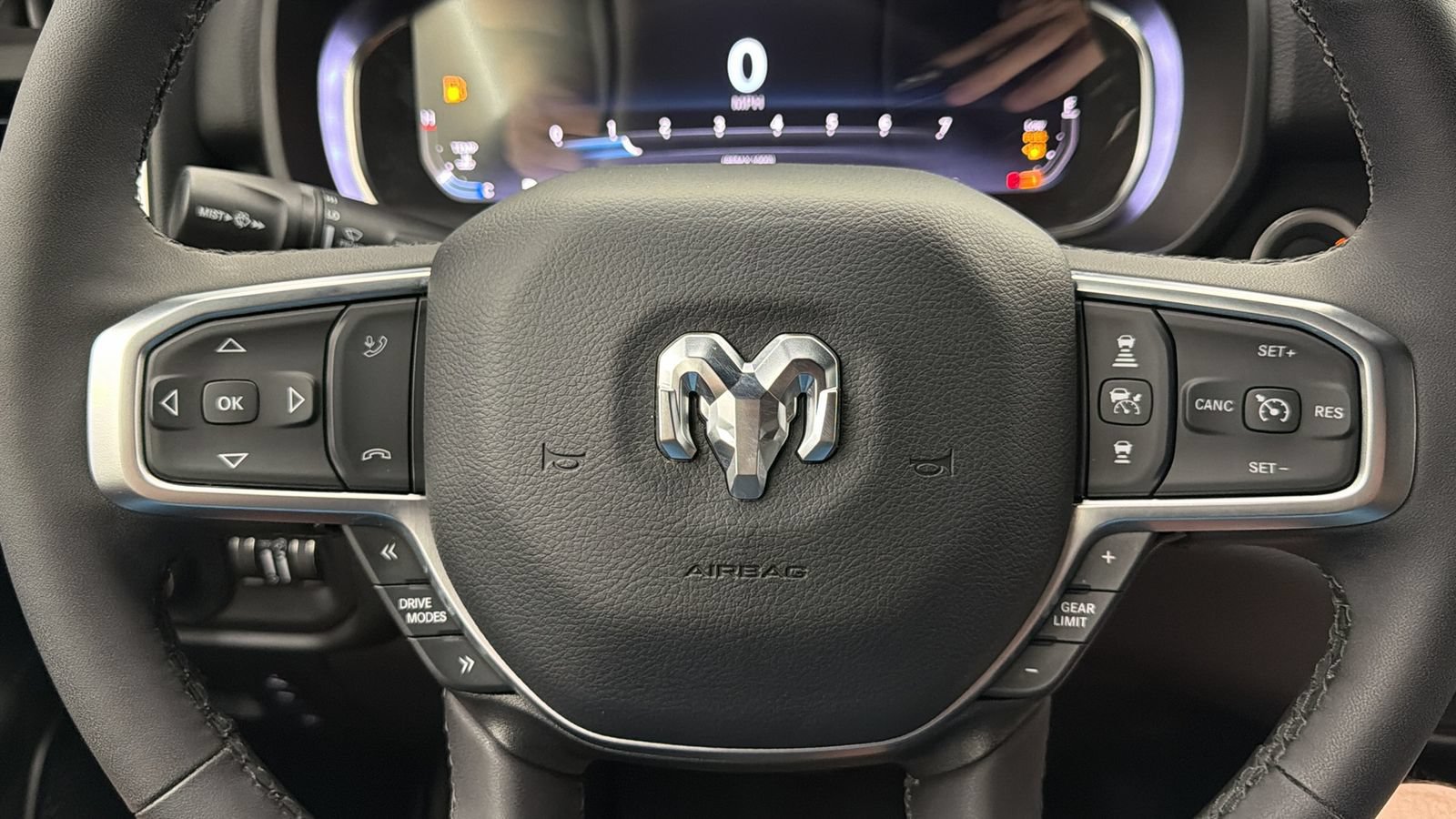 Used 2025 RAM 1500 Big Horn AWD/4WD image 30