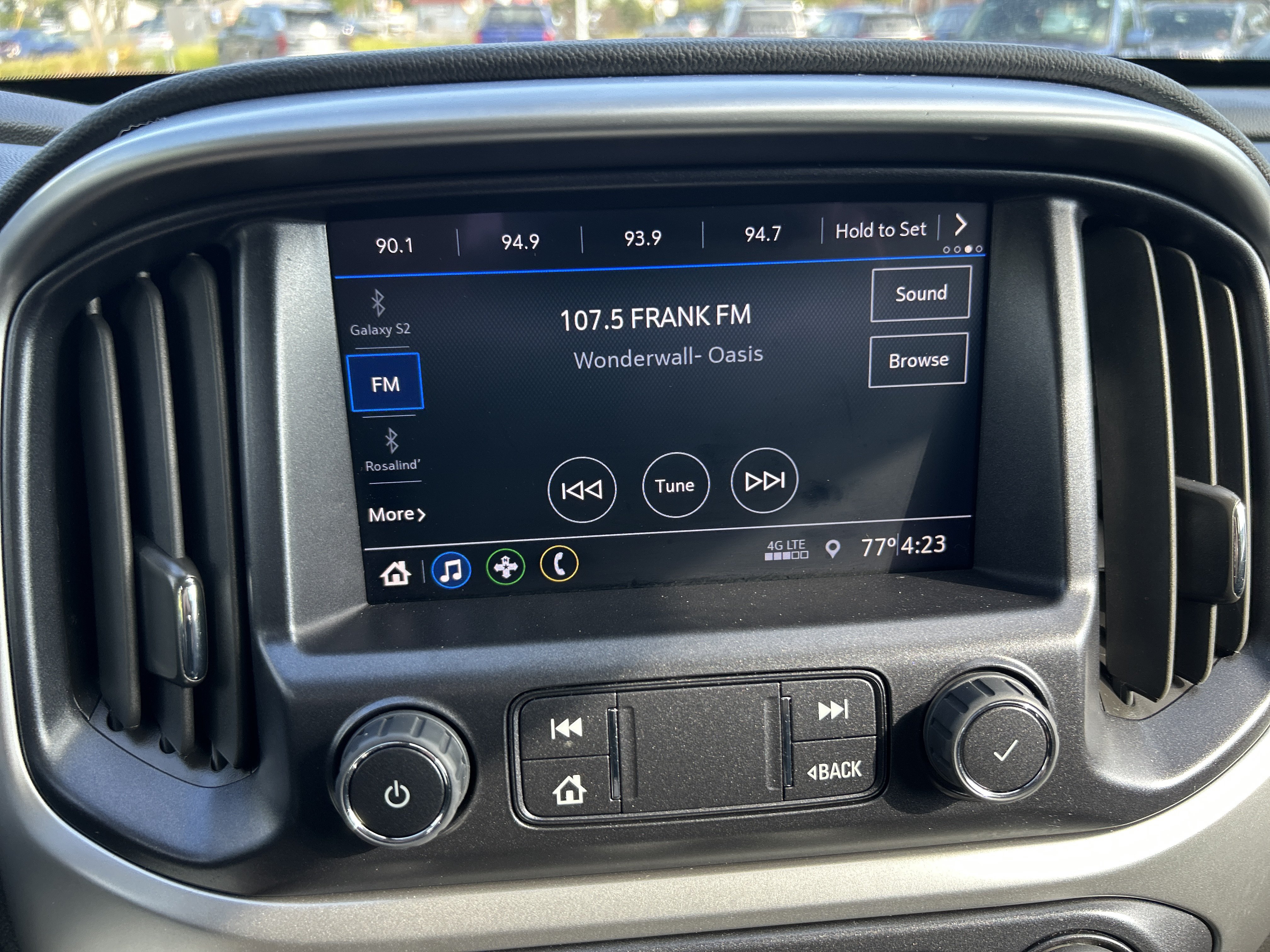 Used 2022 Chevrolet Colorado LT AWD/4WD image 25