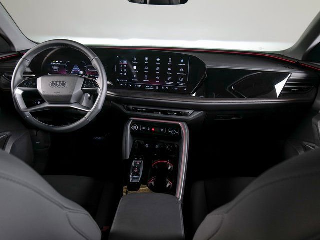 Used 2025 Audi Q5 Premium w/ Convenience Package AWD/4WD image 9