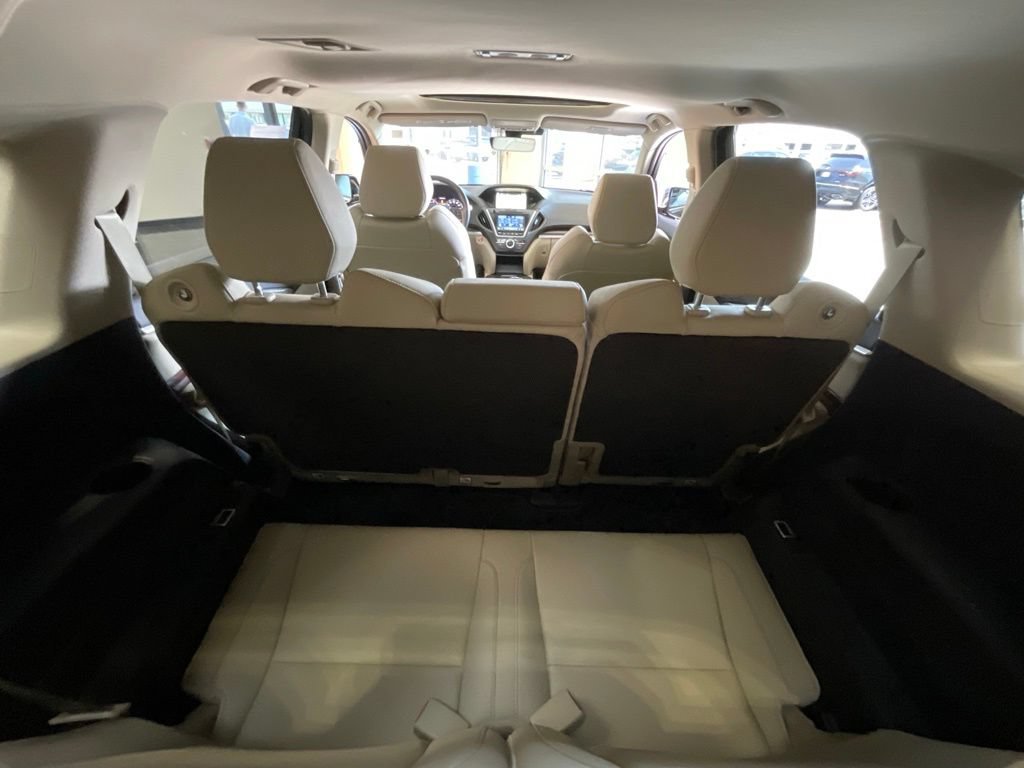 Used 2016 Acura MDX w/ Technology Package AWD/4WD image 25