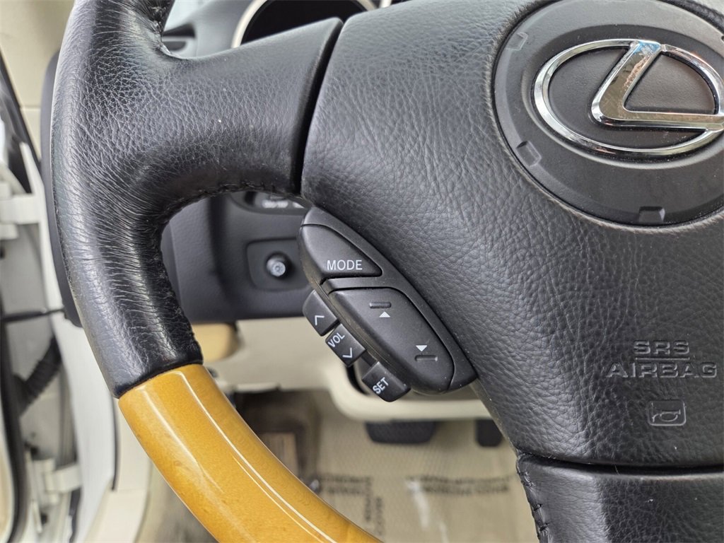 Used 2005 Lexus SC 430 Convertible image 26