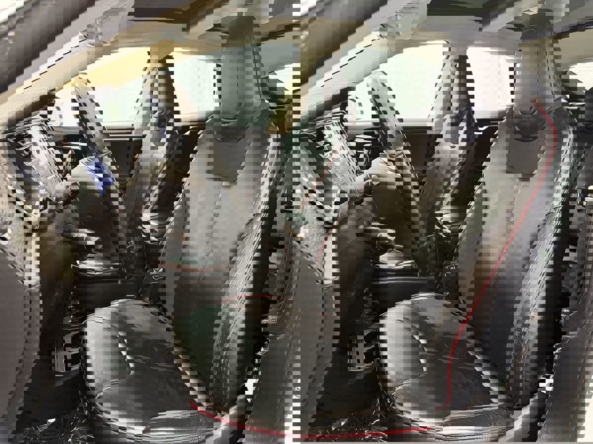 Used 2013 Tesla Model S Performance image 10