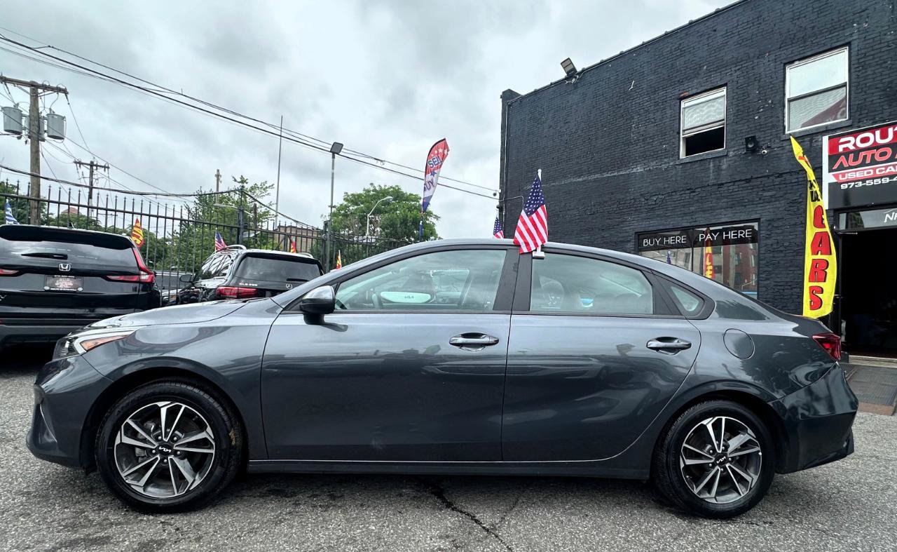 Used 2024 Kia Forte LXS FWD image 4