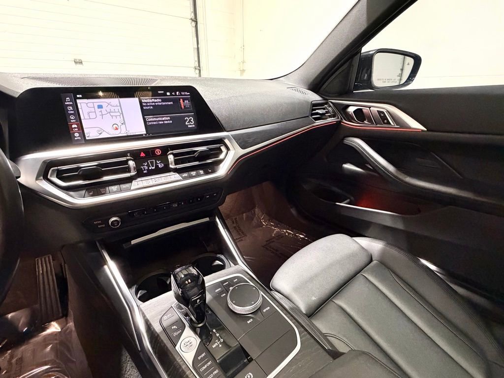 Used 2021 BMW 430i Coupe w/ Premium Package RWD image 16