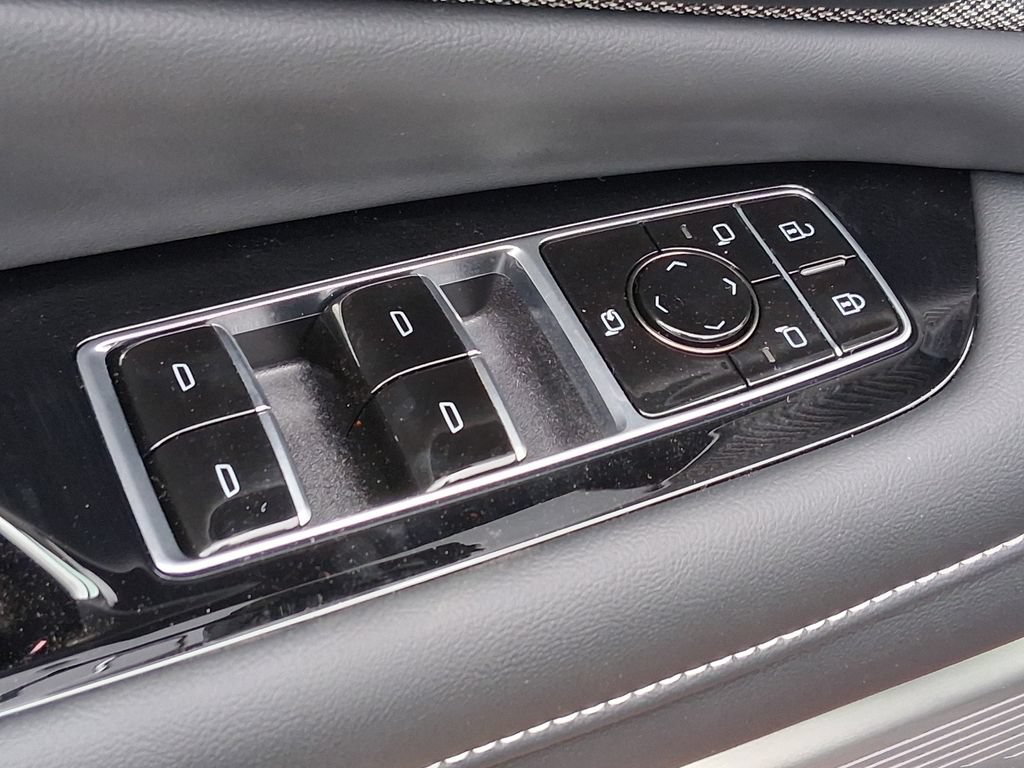 New 2026 Cadillac Optiq Luxury 1 RWD image 20