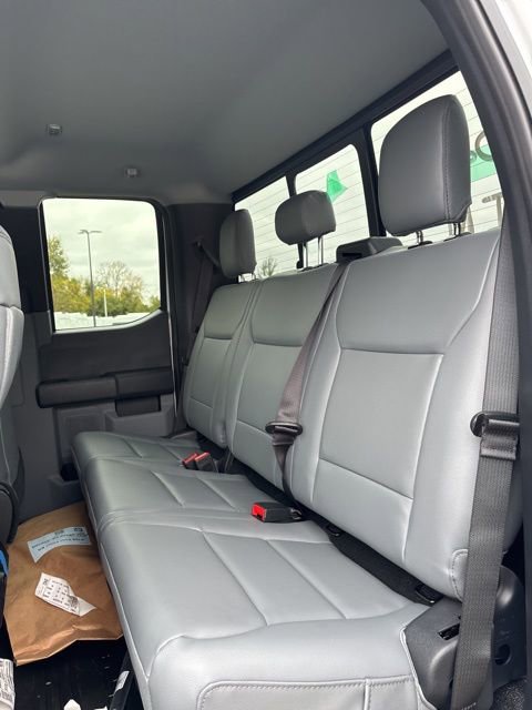 New 2026 Ford F450 XL w/ XL Chrome Package image 36