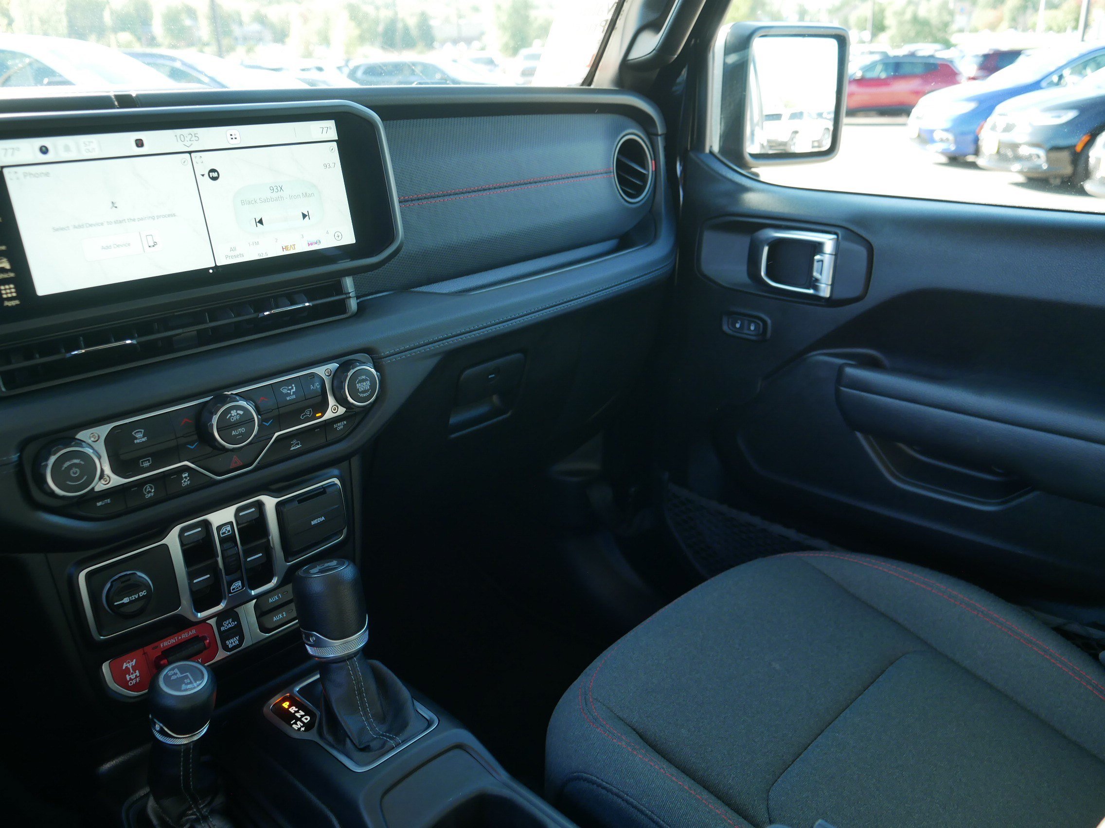 Used 2026 Jeep Wrangler Unlimited Rubicon AWD/4WD image 11