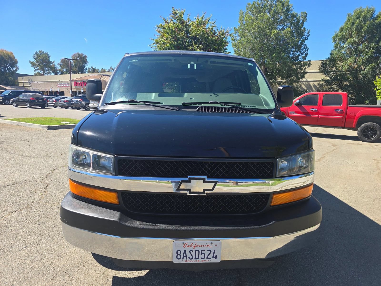 Used 2008 Chevrolet Express 3500 Extended Passenger w/ LT Preferred Equipment Group RWD image 2