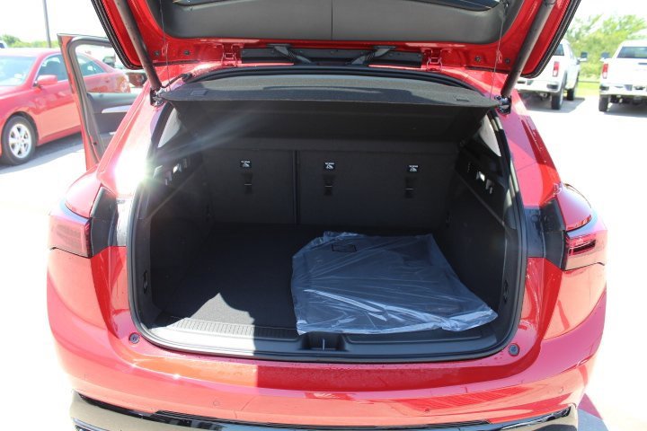 New 2025 Buick Envision Sport Touring image 14