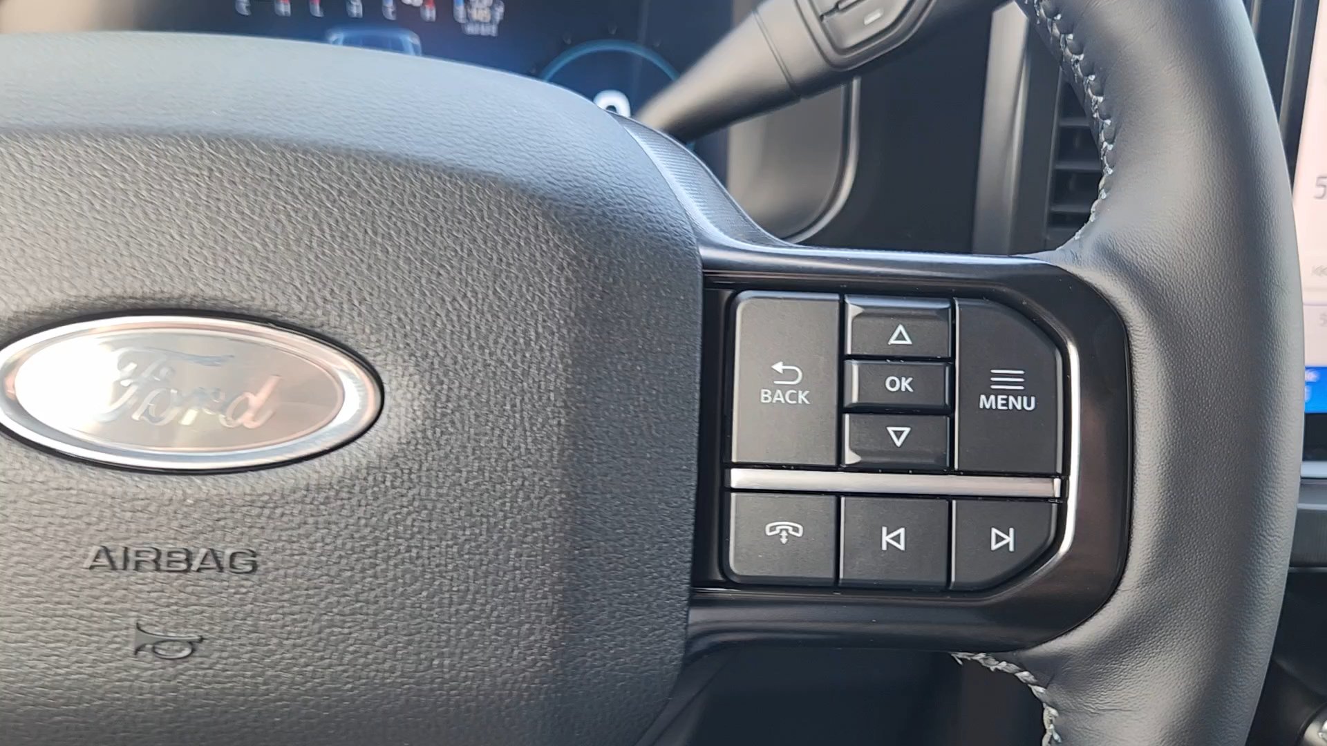 New 2026 Ford F350 Platinum w/ Tremor Off-Road Package AWD/4WD image 23