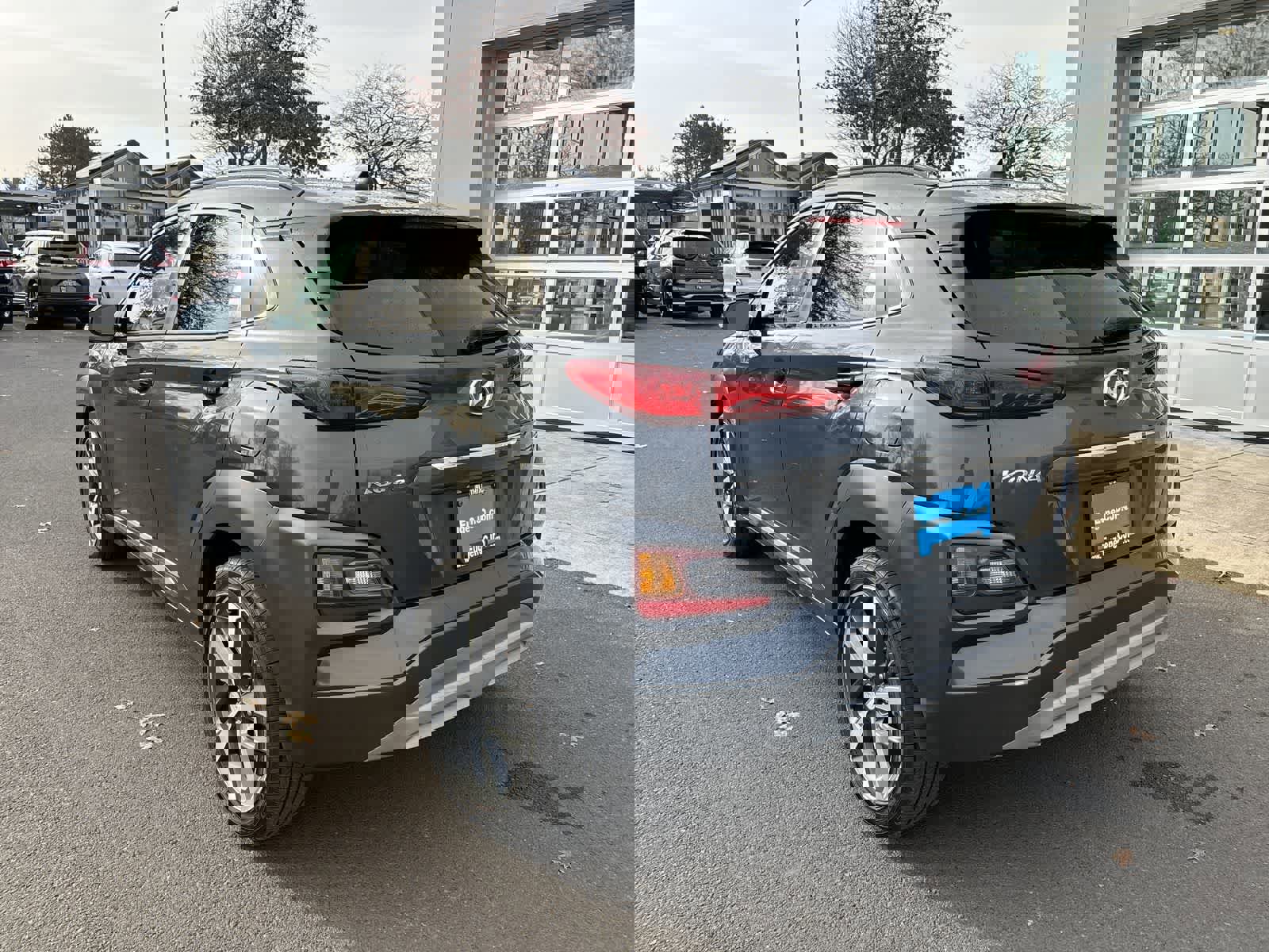 Used 2020 Hyundai Kona Limited image 3