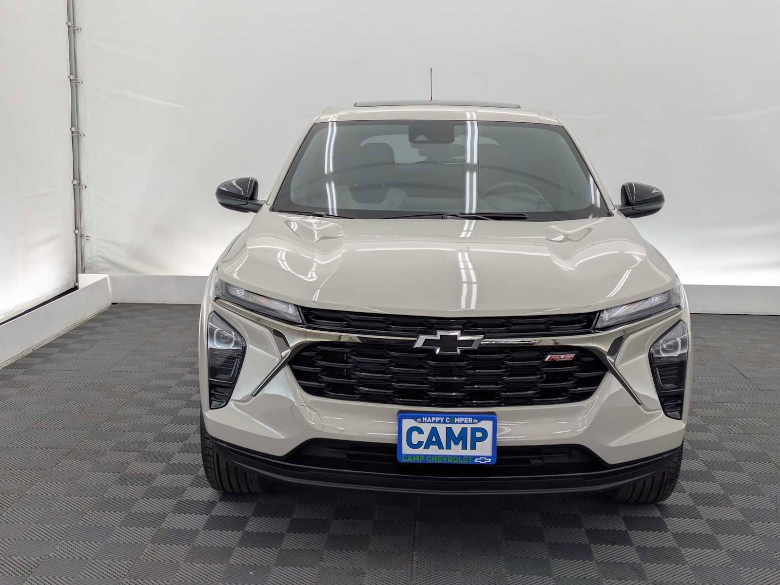 New 2026 Chevrolet Trax RS w/ Sunroof Package FWD image 9