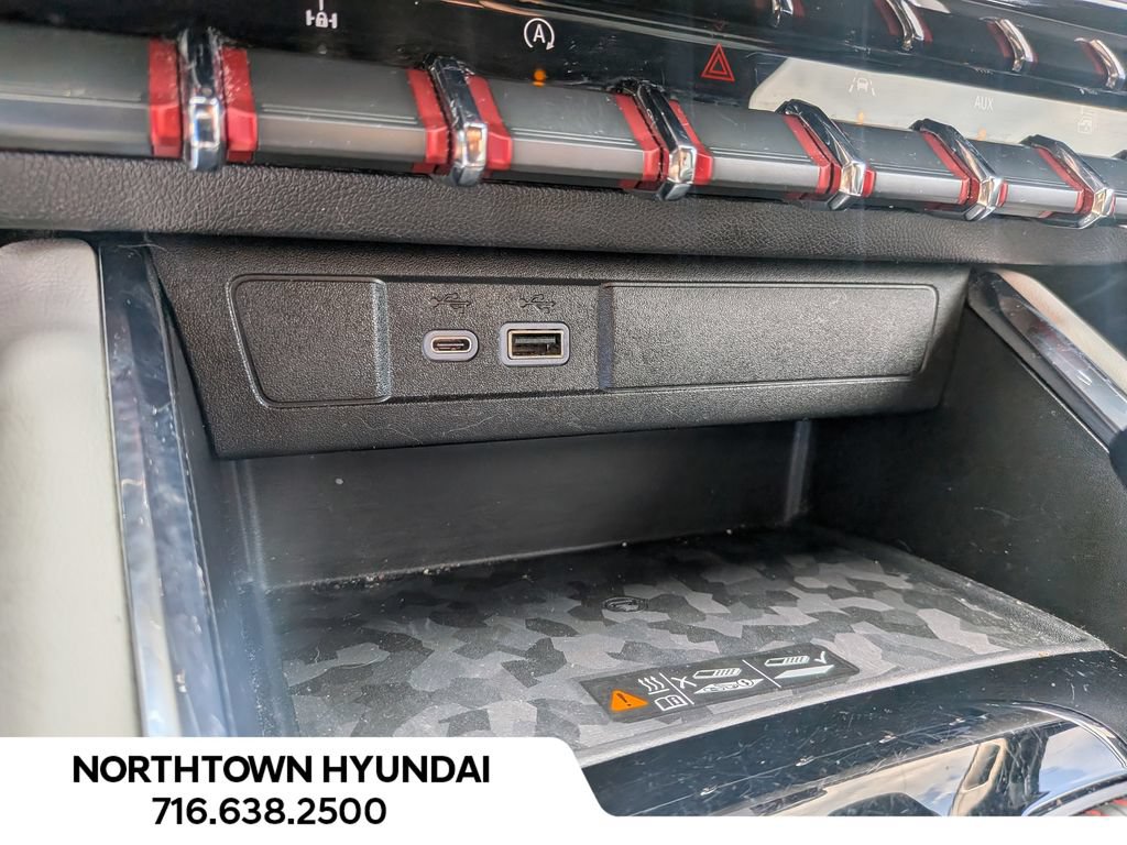 Used 2023 GMC Canyon AT4X AWD/4WD image 16