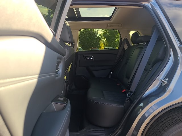 New 2026 Nissan Rogue Platinum AWD/4WD image 24