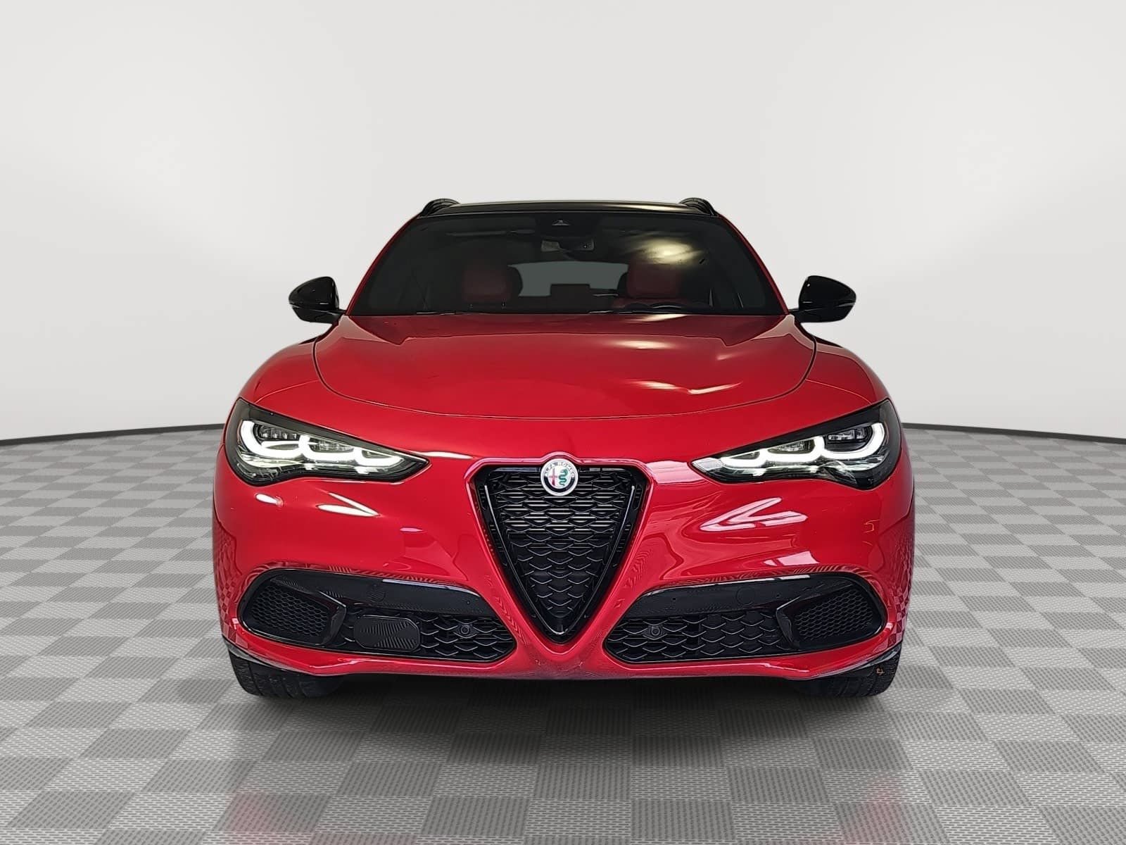 Used 2024 Alfa Romeo Stelvio Veloce AWD/4WD image 3
