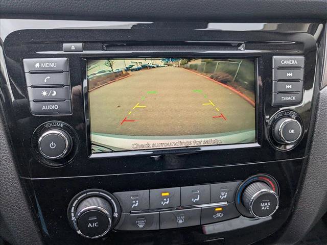 Used 2020 Nissan Rogue Sport S image 16