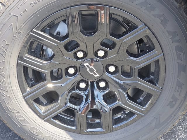 New 2026 Chevrolet Colorado W/T w/ WT Custom Package AWD/4WD image 9
