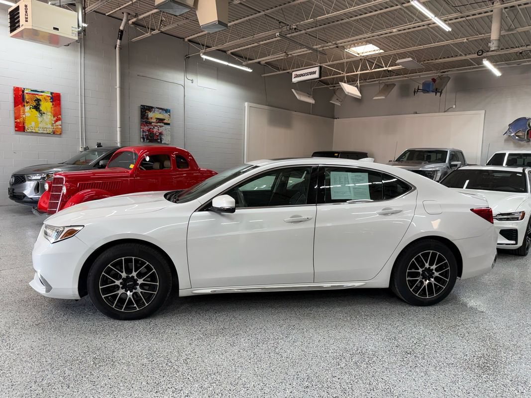 Used 2020 Acura TLX w/ Technology Package AWD/4WD image 2