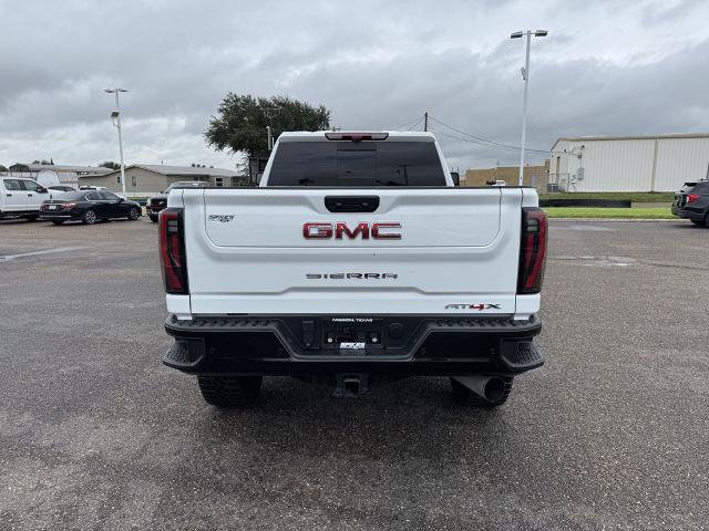 Used 2024 GMC Sierra 2500 AT4X AWD/4WD image 4