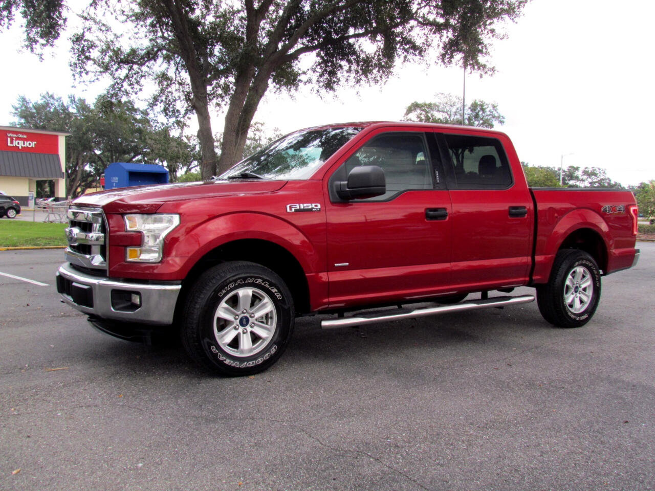 Used 2016 Ford F150 XLT w/ Trailer Tow Package image 5