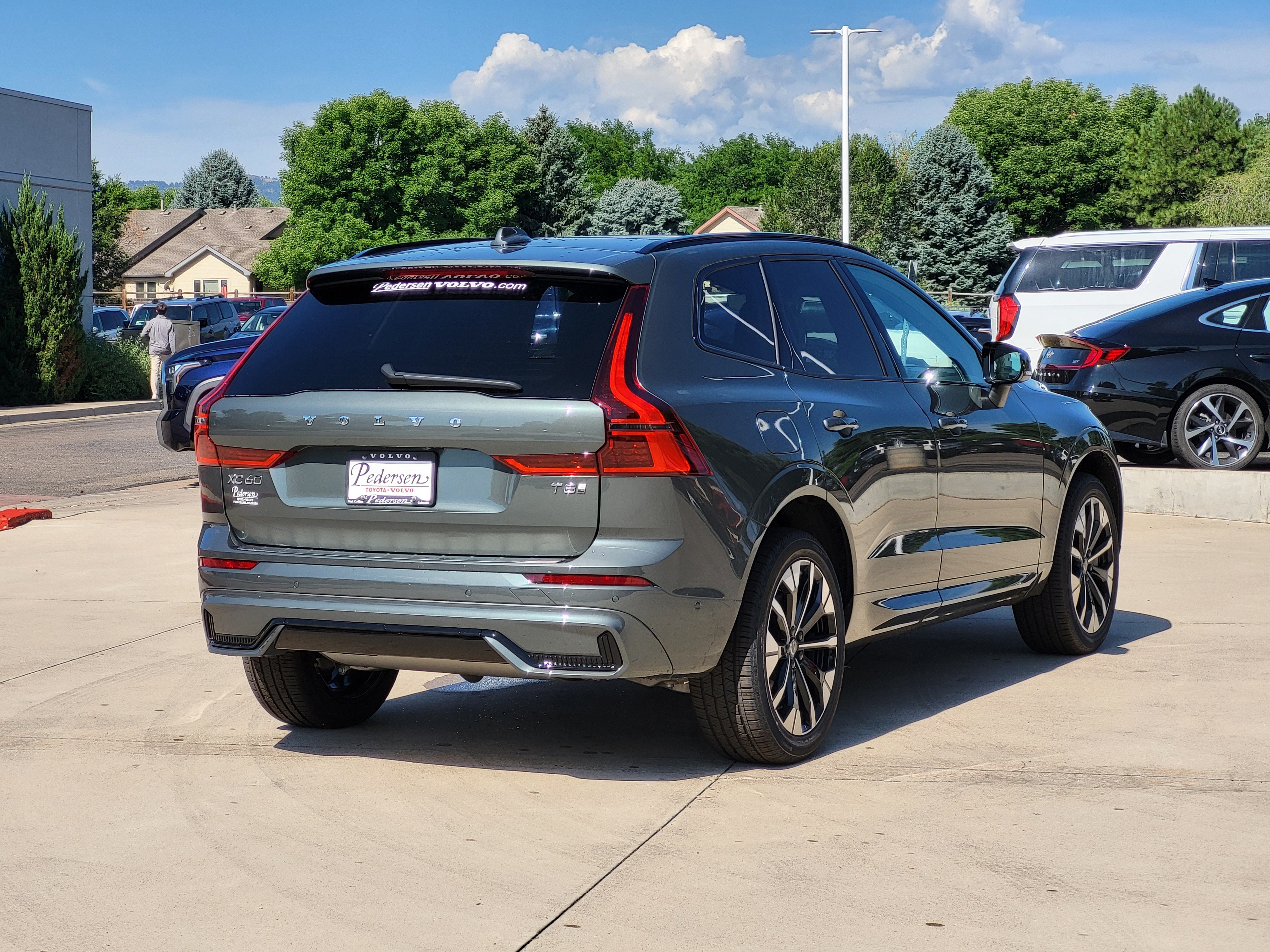 New 2026 Volvo XC60 T8 Plus w/ Protection Package Premier AWD/4WD image 3