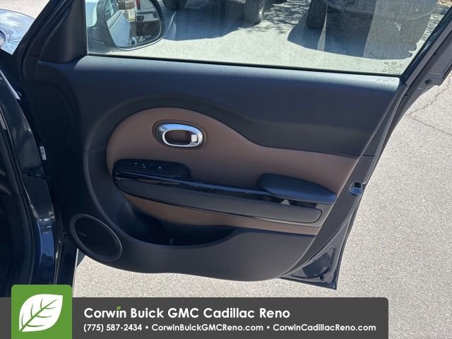 Used 2016 Kia Soul + w/ Audio Package image 32