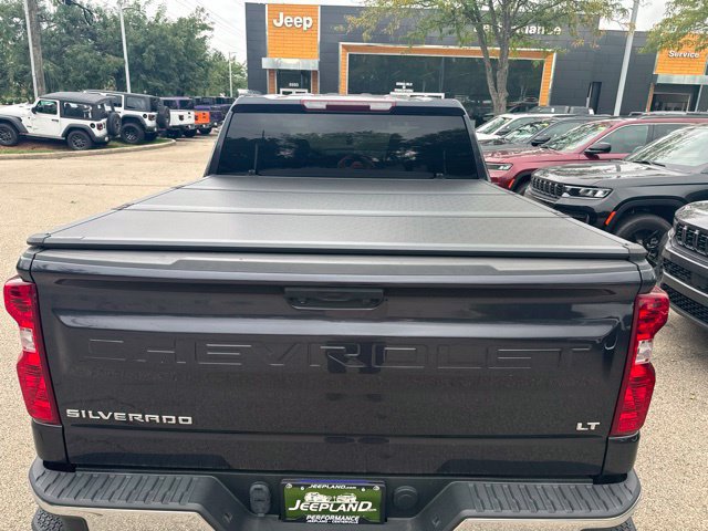 Used 2022 Chevrolet Silverado 1500 LT AWD/4WD image 5