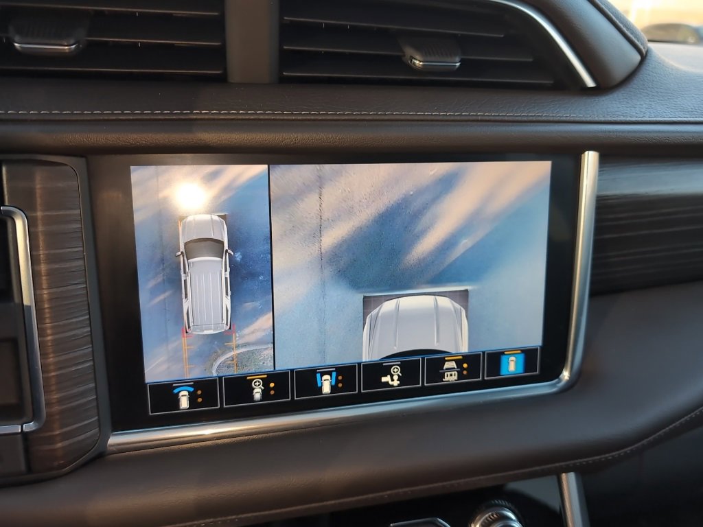 Used 2021 GMC Yukon Denali w/ Denali Ultimate Package image 32