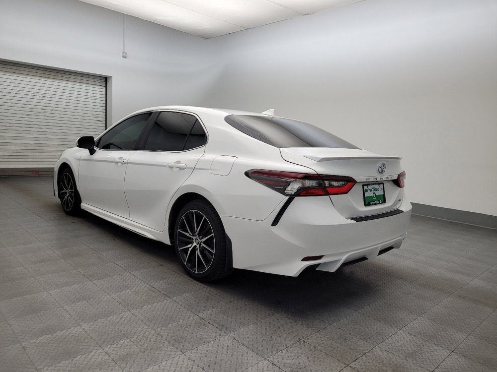 Used 2022 Toyota Camry SE image 5