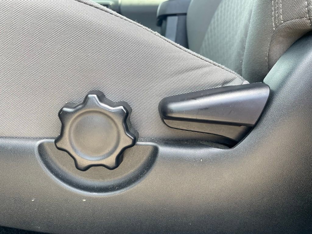 Used 2022 Toyota Tacoma SR image 11