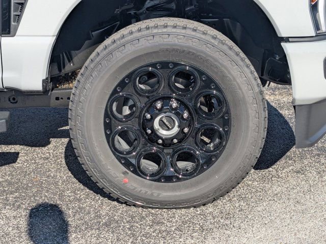 New 2026 Ford F350 Lariat w/ Black Appearance Package image 12